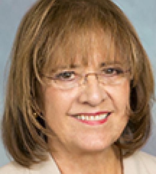Mary Lou de Leon Siantz